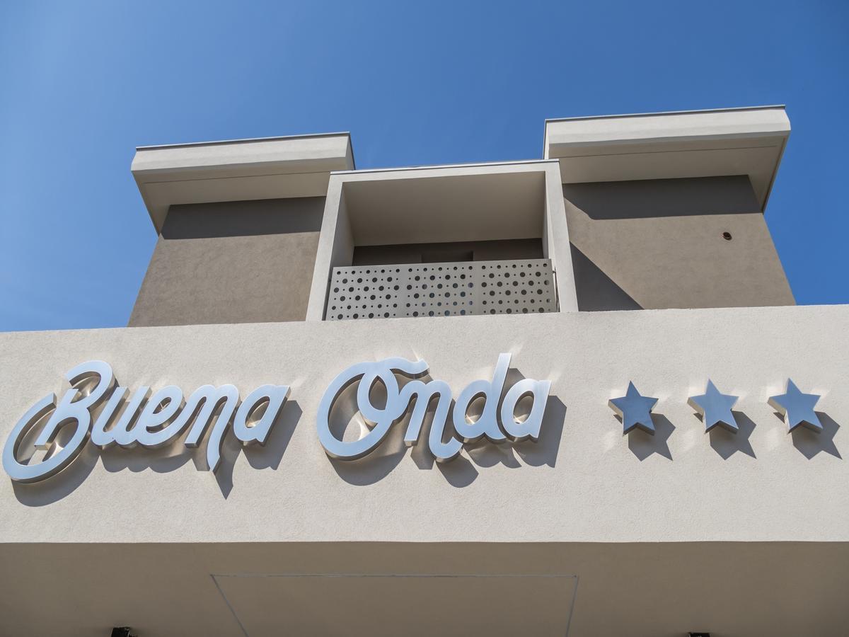 Buena Onda Hotel 3*